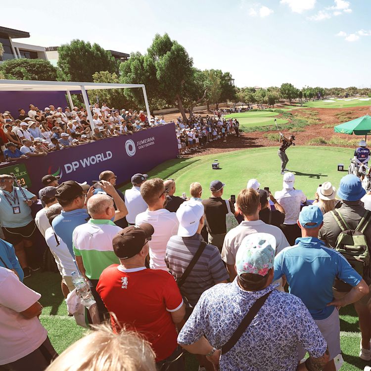 Spectators around a tee at the DP World Tour Championship
